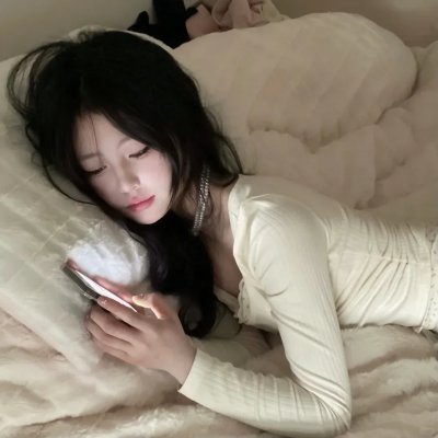 站起来的女孩